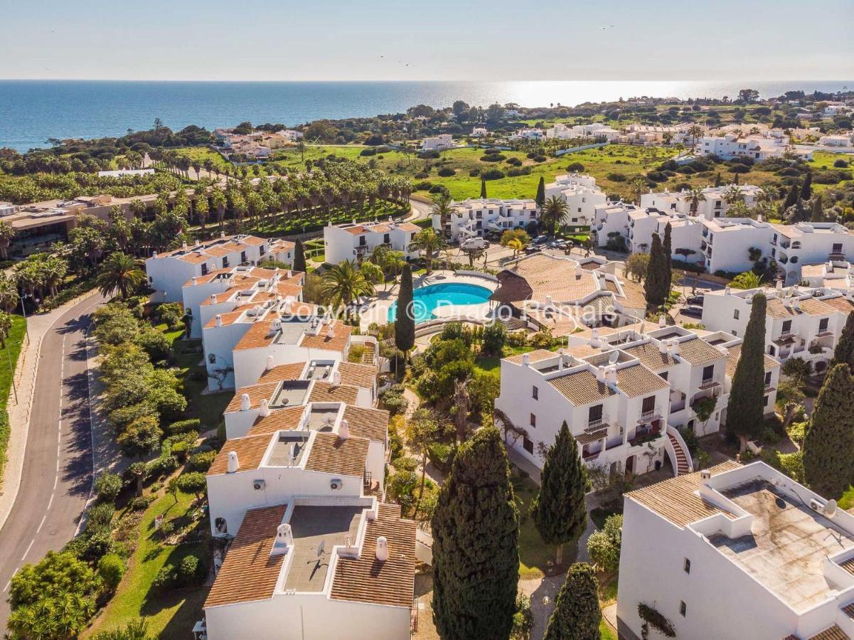 אלבופיירה Coastal Retreat With Pool And Beach Access By Drago Rentals מראה חיצוני תמונה